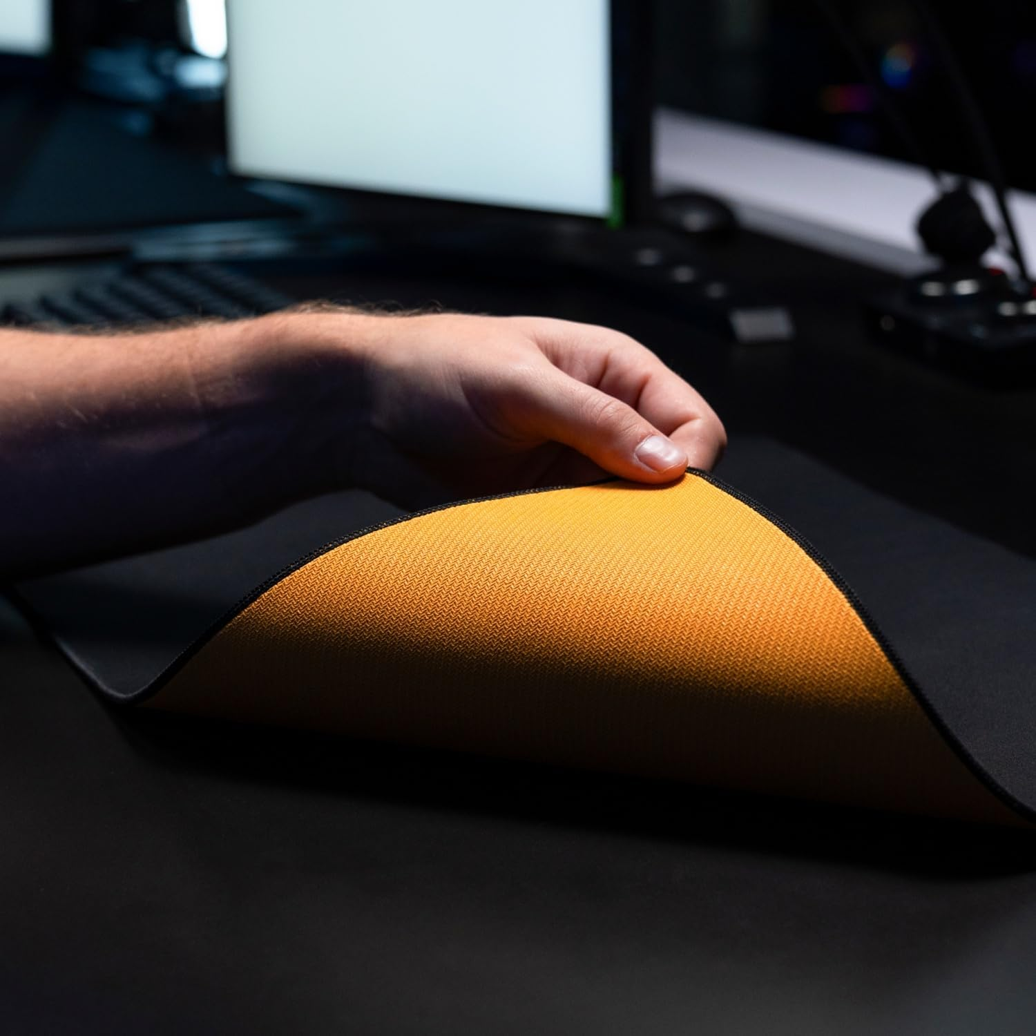 Glorious Stitched XXL Mouse Pad (460mm x 915mm) - Black Glorious Stitched XXL Mouse Pad (460mm x 915mm) - Black